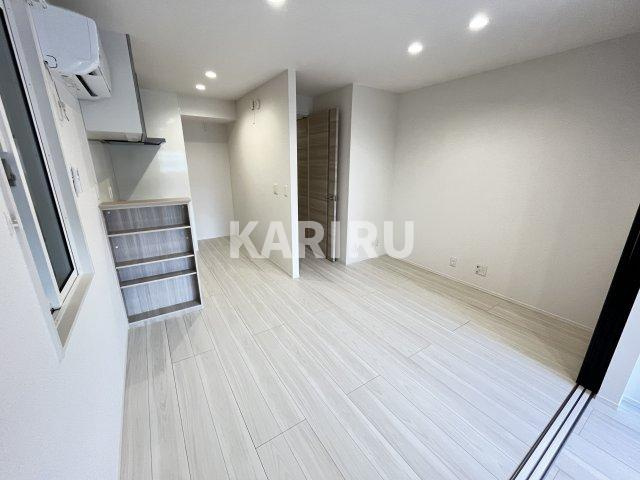 アザレア深江橋の居間・リビング