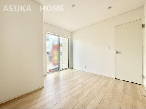 旭区金が谷新築戸建の洋室|コンパクトで使いやすい洋室です