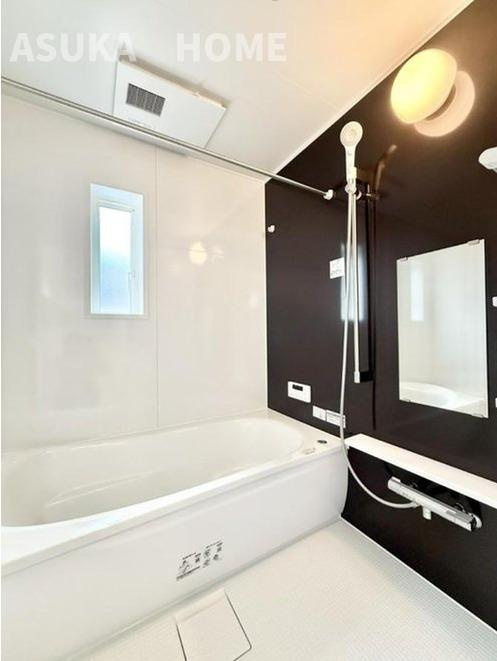 旭区金が谷新築戸建の浴室|コンパクトで使いやすいお風呂です