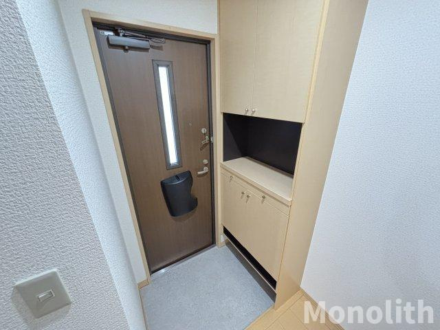 モア エクレール の玄関