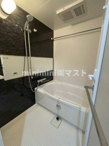 スプランディッド上本町WESTの浴室