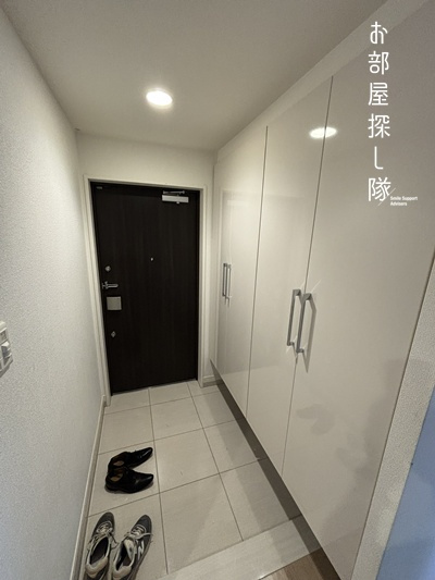 アーバンパレス六ツ門セントラルベースの玄関