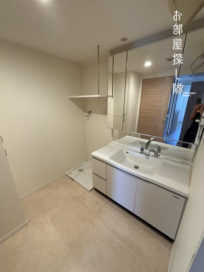 アーバンパレス六ツ門セントラルベースの独立洗面台