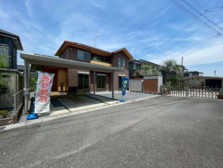 【前面道路含む現地写真】