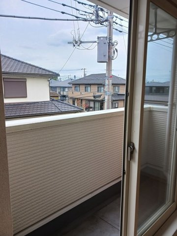 メゾン　カルムのバルコニー|お洗濯にも便利なバルコニー付き