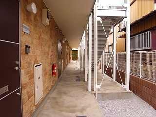 リブリ・パーシモンのエントランス|建物の内部です