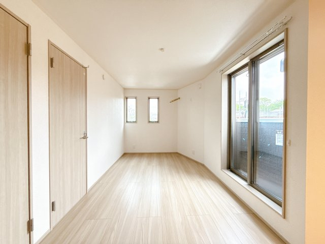 レゴリスの内装