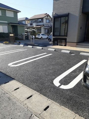 エクセレント　ヴィラ　Ⅰの駐車場|駐車場完備です
