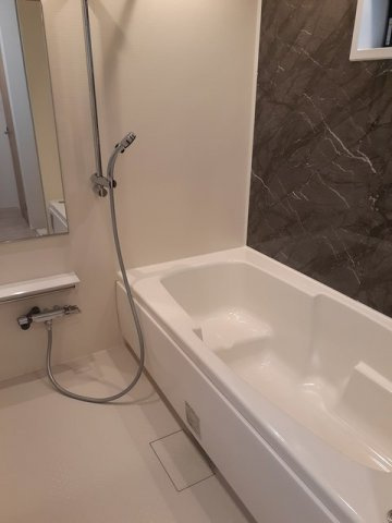 エクセレント　ヴィラ　Ⅰの浴室|コンパクトで使いやすいお風呂です