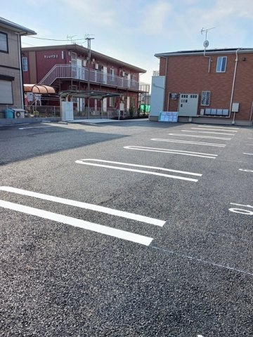 ヒカルサ市原姉ヶ崎イーストの駐車場|駐車場です