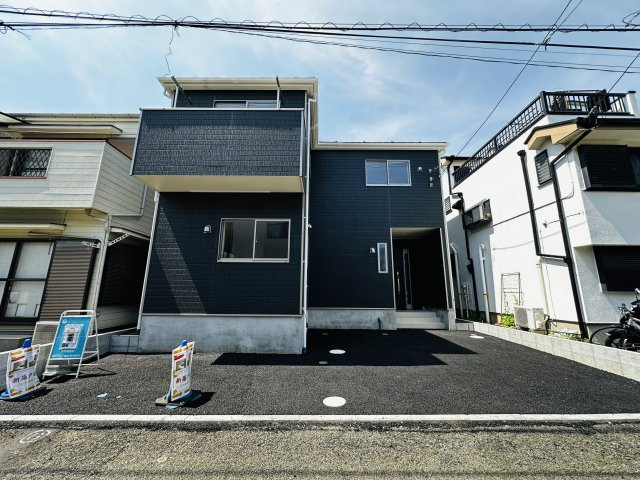【成約御礼】平塚市菫平　新築戸建ての外観