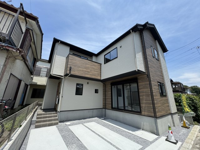 柏市新逆井１丁目新築戸建【土南部小学校：5分】の外観|完成済み内覧可能です！！