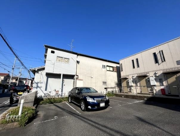 グレイスの駐車場