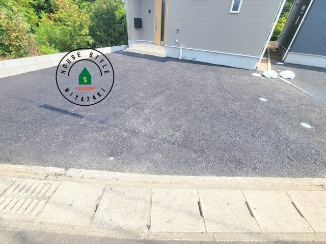 東諸県郡国富町本庄第3-2棟（1号棟）の駐車場|駐車場になります。