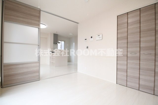 花笑み荘の洋室|明るい洋室です