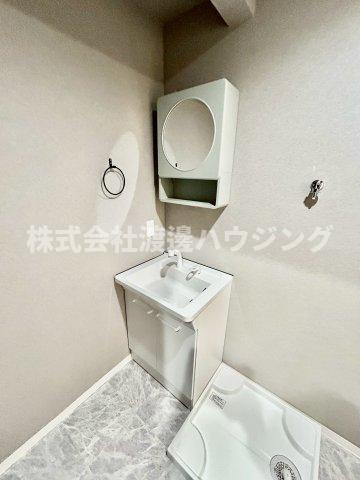 御幣島橋本貸家の洗面所