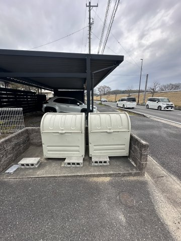 カロン尺口の駐車場