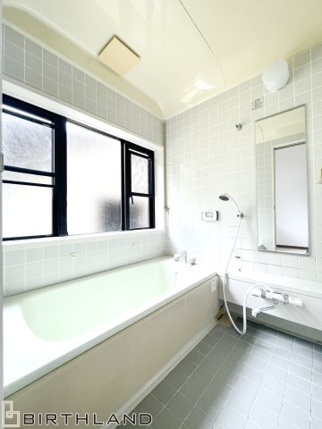 本宮市青田　中古戸建の浴室