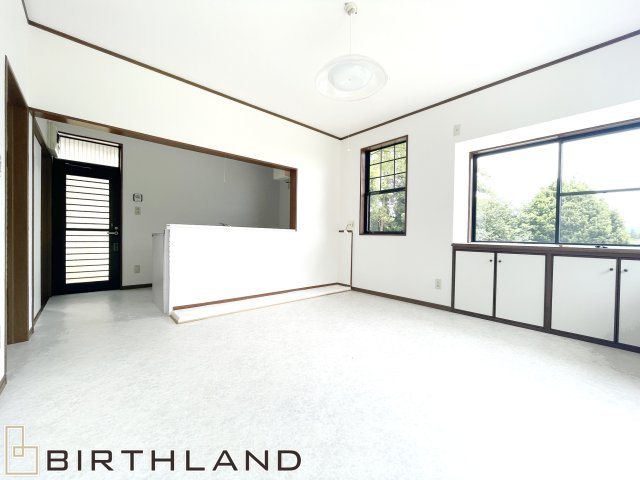 本宮市青田　中古戸建の居間・リビング