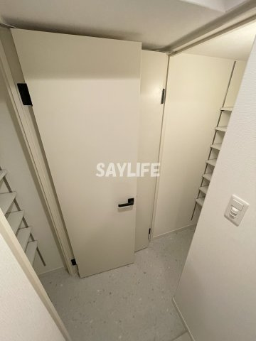 LA GRACE SENBAYASHIの玄関