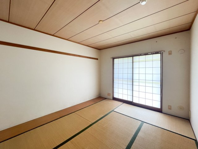 ウエル・メロード狩場台6号棟の和室|和室2　約６帖