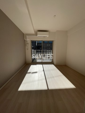 スプランディッド上本町WESTの居間・リビング