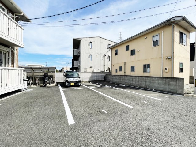 エーデルハイム　Ⅱ棟の駐車場