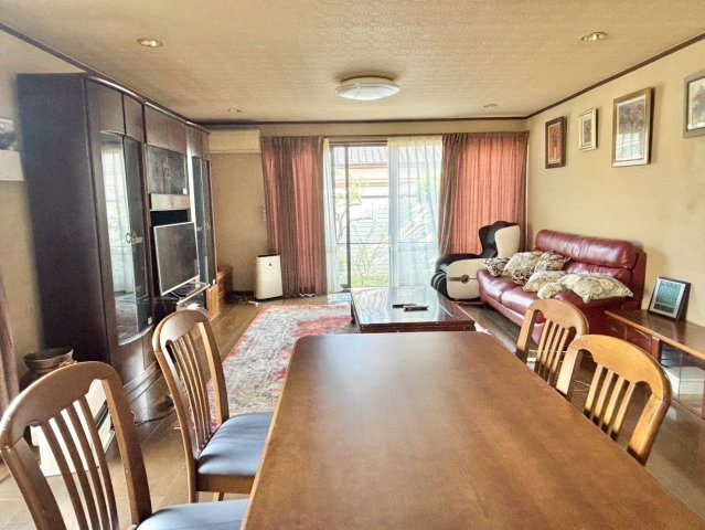 神埼町鶴戸建のロビー