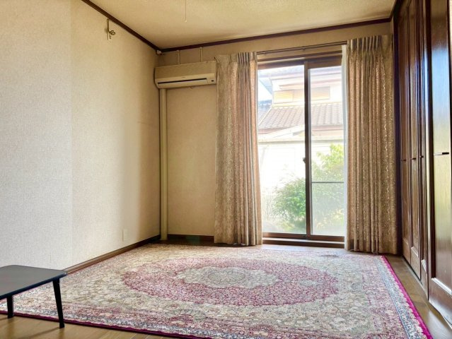 神埼町鶴戸建の和室