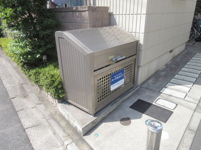 アスティオン日暮里のその他共用部分|★敷地内ごみ置き場★