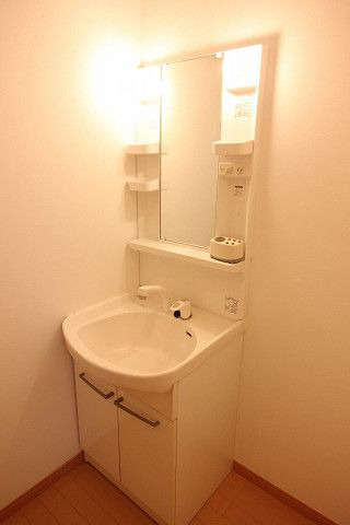 野間レジデンスの洗面所