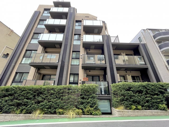 オープンレジデンシア本郷菊坂の外観