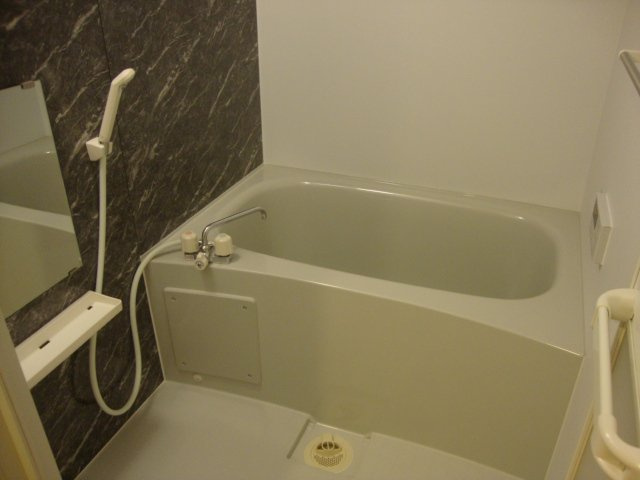 エターナルの浴室|バス