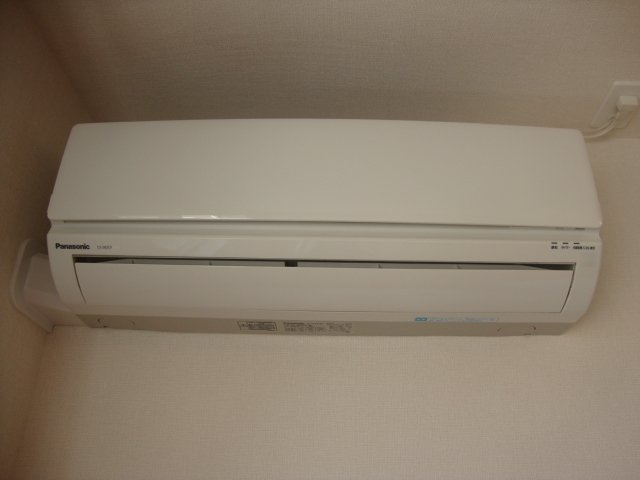 エターナルの設備|リビングエアコン