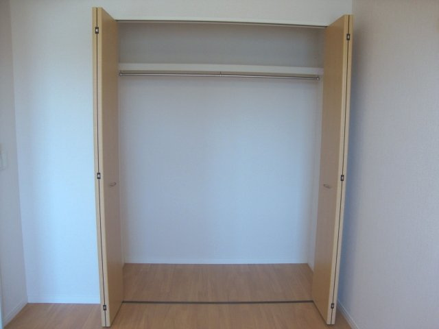 エターナルの収納|クローゼット