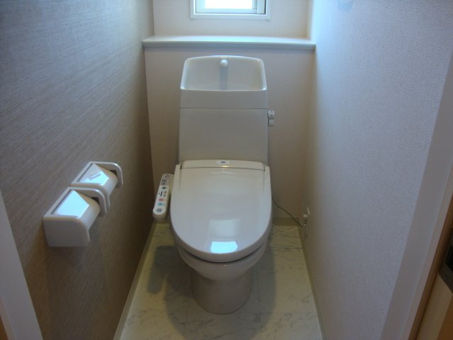 エターナルのトイレ|シャワー付トイレ