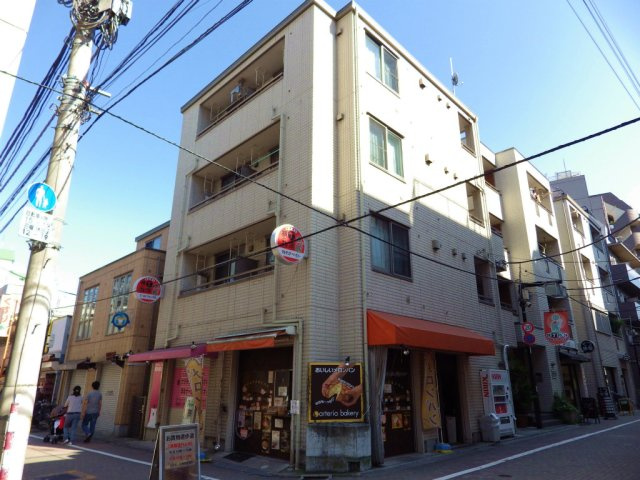 メゾン朝日の外観