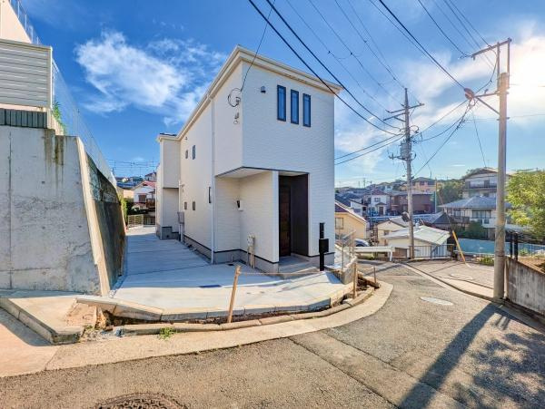 横浜市保土ケ谷区岡沢町の新築一戸建の前面道路含む現地写真|周辺環境も合わせてご案内させて頂きます！
お気軽にお問い合わせ下さい！