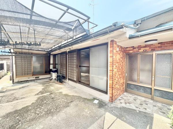 【庭】 | 毎日の洗濯物でも、１階に物干しスペースがあればラクラクですね♪