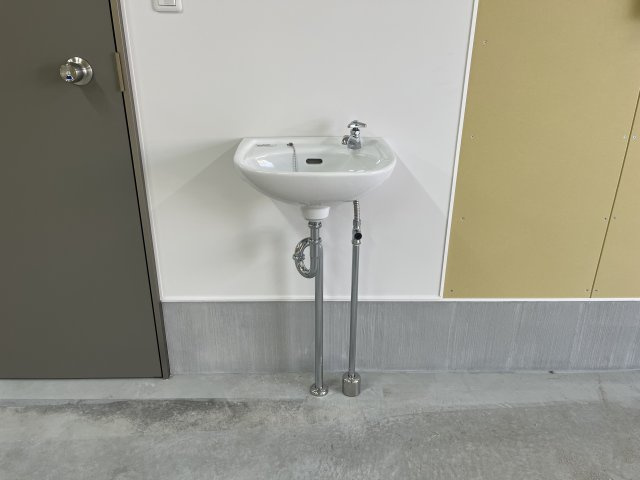 4丁目13番11の洗面所