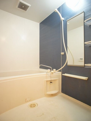 【浴室】 | プロムナードⅥ | ゆったり過ごせるお風呂です♪