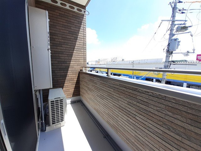 ソレイユ　Ｂのバルコニー|外からの目が気にならないバルコニーで洗濯物が干せます