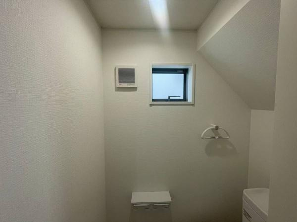 紀の川市下井阪第3-4号棟　新築戸建のトイレ