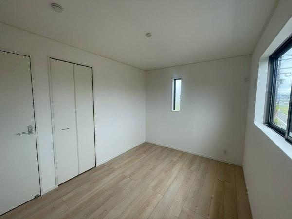 紀の川市下井阪第3-4号棟　新築戸建の洋室