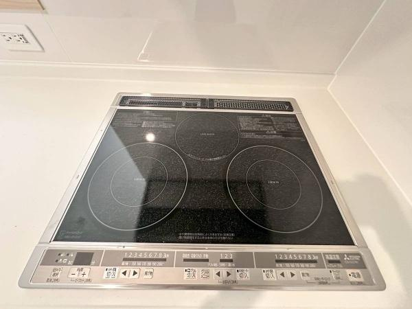 紀の川市下井阪第3-3号棟　新築戸建のキッチン|IHクッキングヒーター　３口