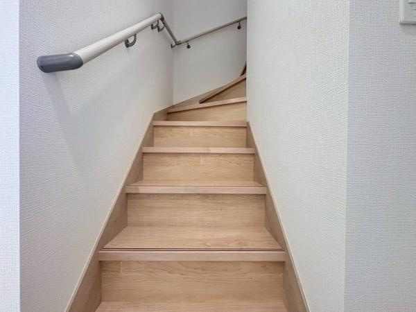 紀の川市下井阪第3-3号棟　新築戸建のその他|階段