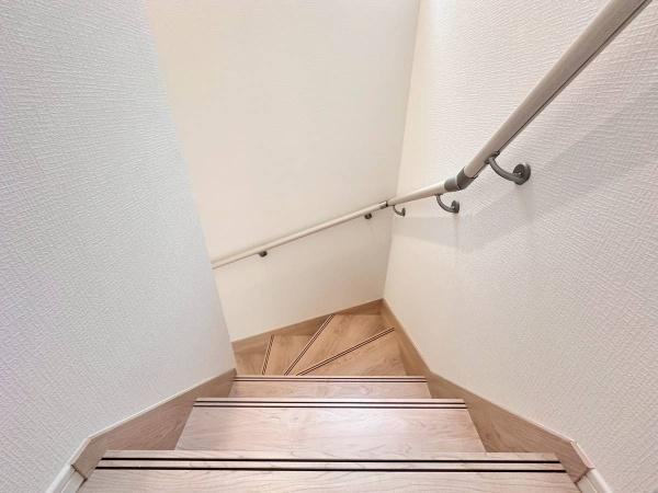 紀の川市下井阪第3-3号棟　新築戸建のその他|階段