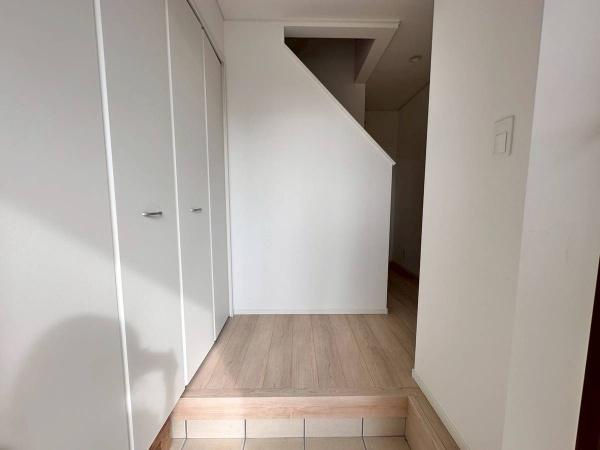紀の川市下井阪第3-3号棟　新築戸建の玄関