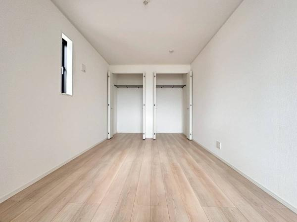 紀の川市下井阪第3-3号棟　新築戸建の洋室