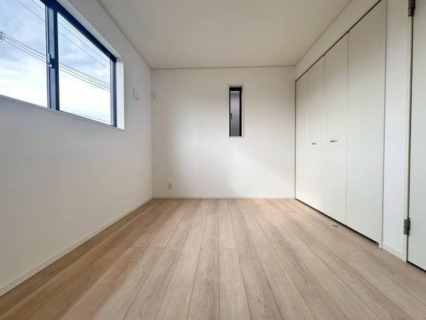 紀の川市下井阪第3-3号棟　新築戸建の洋室